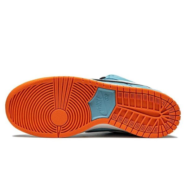 NK SB Dunk Low Premium 'Low Club' - Image 4