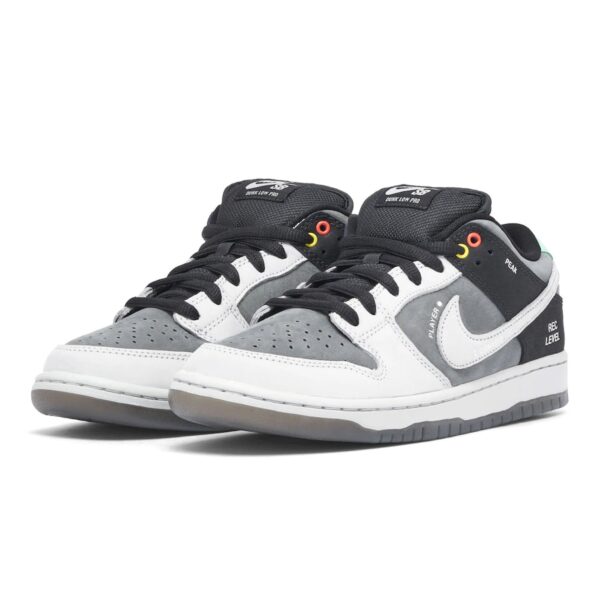 Dunk Low SB 'Camcorder' - Image 3