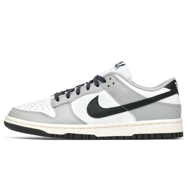 NK DUNK LOW LIGHT SMOKE GREY - Image 3