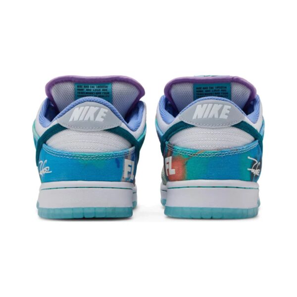NK FUTURA LABORATORIES X DUNK LOW SB - Image 2