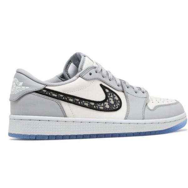 Dioor x Air AJ 1 Low - Image 4