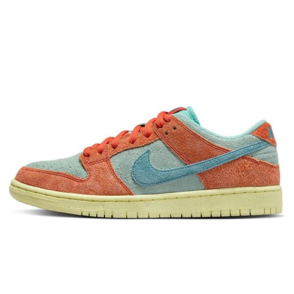 NK SB Dunk Low Orange Emerald Rise - Image 2