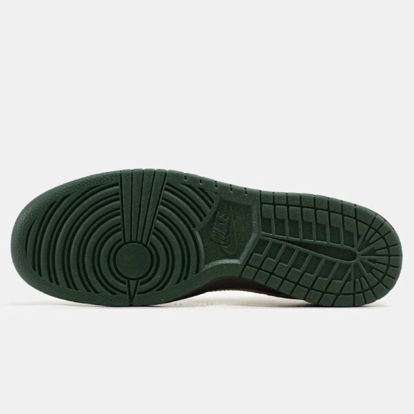 NK SB Dunk Low Stussy Beemer Sneakers - Image 4